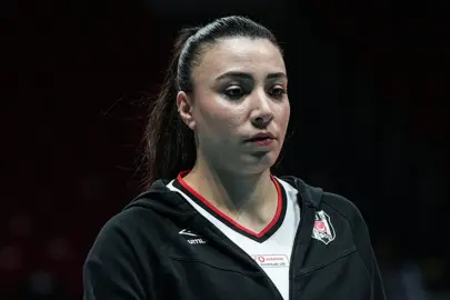 Beşiktaş’ta Yasemin Özel ile vedalaşıldı!
