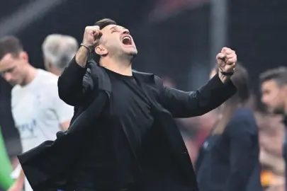 Kuzu postuna bürünmüş kurtlar!