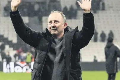 2-3 oyuncu indirebiliriz