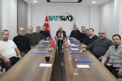 Ahmet Er başkanlığındaki BATISİAD'da görev bölümü