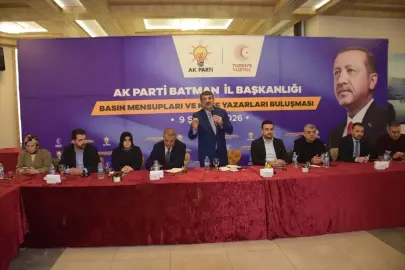 AK Parti Batman Milletvekili Nasıroğlu ve İl Başkanı Şansi gazetecilerle bir araya geldi