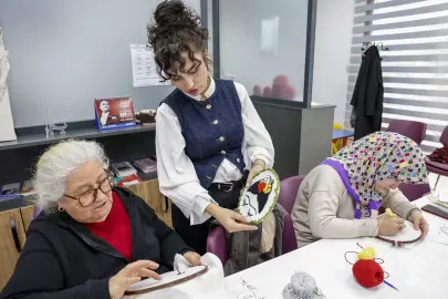 Antalya’da kadınlar el sanatlarını yaşatıyor