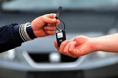 Araç kiralama sil baştan değişiyor: Yaş ve kilometre sınırı