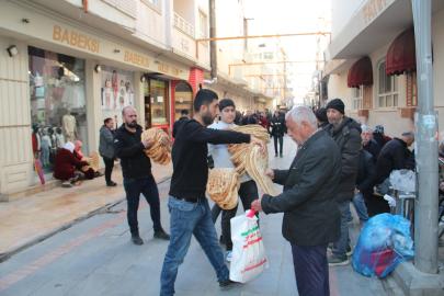 Askıda ekmek geleneği Ramazanda zirveye ulaşıyor