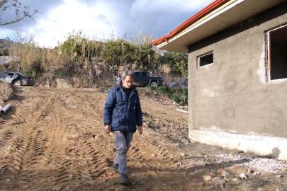 Bakan Kurum'dan orman yangınında evi yanan 'Cavit amca'ya ilişkin paylaşım