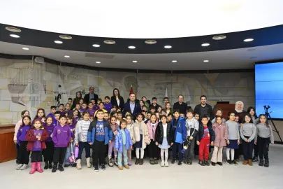 Balıkesir’de Başka Akın, öğrencileri belediyede ağırladı