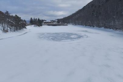 Boraboy Gölü kışa teslim: Göl yüzeyi tamamen buz tuttu