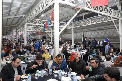 Bursa'nın 'Bereket Sofrası' Yıldırım'da kuruldu