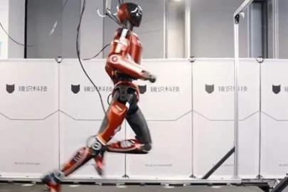 Dünyanın en hızlı insansı robotu Bolt saniyede 10 metre koşuyor