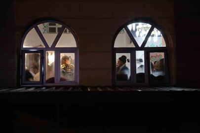 Elazığ’da Ramazan ayının ilk teravihinde camiler dolup taştı