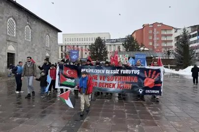 Erzurum'da sağlıkçılar Gazze için sessiz yürüyüşlerini 117. haftada sürdürdü
