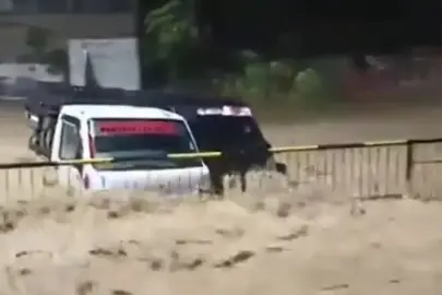 Filipinler'de tropikal fırtına: 12 ölü