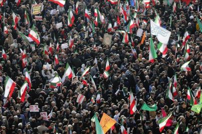 İran Hükümet Sözcüsü: Hükümet üniversitelerdeki öğrencileri dinlemeye hazır