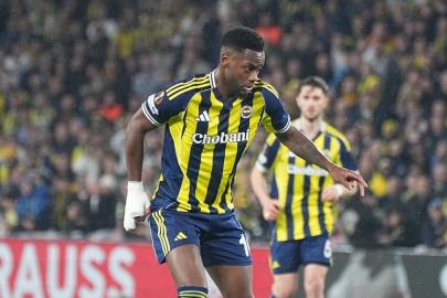 Jhon Duran, Fenerbahçe'de 6 ay kaldı!
