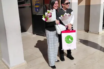 Kanseri yenen Fatma öğretmen öğrencilerine kavuştu