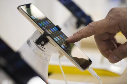 Küresel akıllı telefon pazarında daralma bekleniyor
