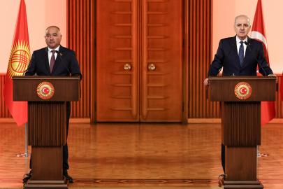 Kurtulmuş, Kırgız Meclis Başkanı Uulu ile ortak basın toplantısı düzenledi