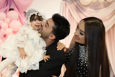 Kurtuluş Kuş, kızının 1. yaşında en özel anı yaşadı