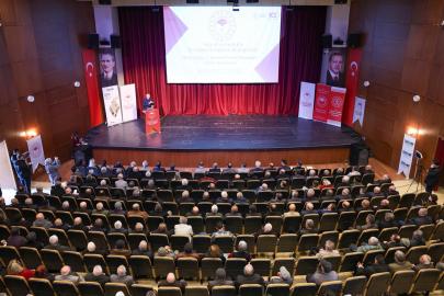 Malatya'da kayısı üreticilerine bitkisel üretim planlaması ve yeni destekleme modeli eğitimi