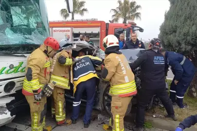 Manisa'da 3 aracın karıştığı kazada 6 kişi yaralandı