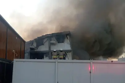 Manisa’da işçi konteynerinde çıkan yangın kontrol altına alındı