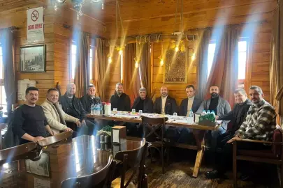 MHP Kavak İlçe Başkanı Candemir, Türk Eğitim-Sen yöneticileriyle bir araya geldi