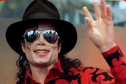 Michael Jackson hayatını kaybetti