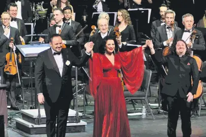 Operanın yıldızları mühendis kızlar için sahneye çıktı