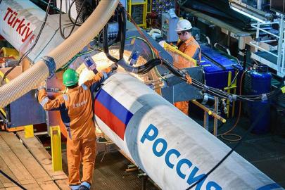 Putin: TürkAkım ve Mavi Akım doğalgaz boru hatları hedef alınıyor