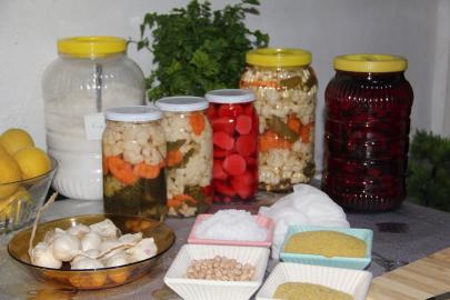 Ramazan sofralarının gözdesi: Batman'da ev yapımı şalgama yoğun ilgi