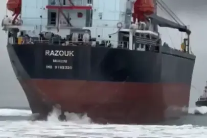 Sarıyer'de karaya oturan kargo gemisi kurtarıldı