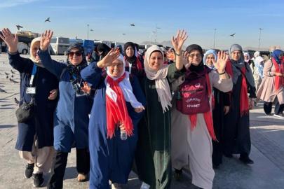 Şehit yakınlarından oluşan kafile umreye uğurlandı