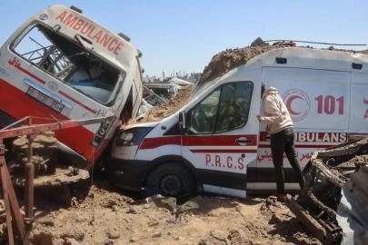 Siyonist barbarlık: 15 sağlık görevlisine 900’den fazla kurşun yağdırmışlar