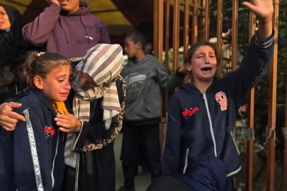 Siyonist rejim ateşkesi delmeyi sürdürdü: Gazze'de bir çocuk şehit oldu