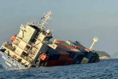SON DAKİKA HABERLER: Petrol sızıntısı alarmı! Turizm cennetinde 297 konteynerlik gemi battı