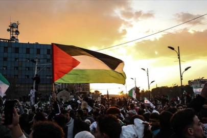 Suriye'nin başkenti Şamda 14 yıl sonra ilk kez ramazan topu atıldı