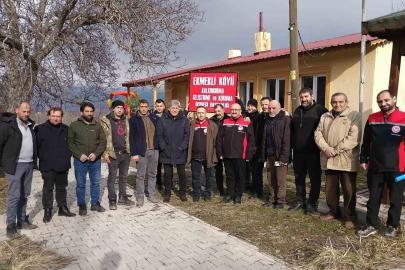 Tarım ekipleri Ekmekli köyünde üreticilerle buluştu