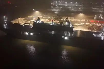 TCG Anadolu, 'Steadfast Dart-26 Tatbikatı' kapsamında görevli kara unsurları Emden Limanı'na ulaştırdı