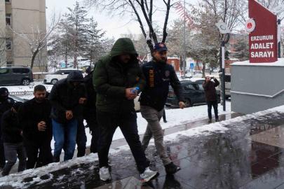 Yasal araç kiralama web sitesi kurarak vatandaşları dolandırdılar