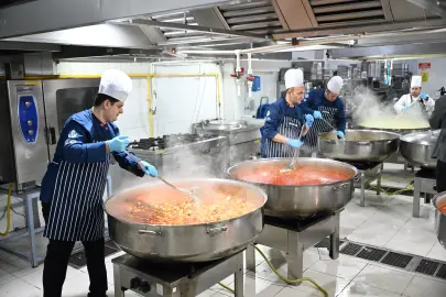 Bursa'da dayanışmanın mutfağı her geçen gün büyüyor