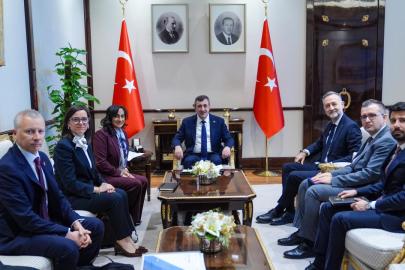 Cumhurbaşkanı Yardımcısı Yılmaz, Kanada Dışişleri Bakanı Anand'ı kabul etti