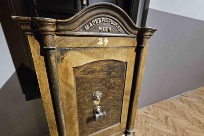 Elazığ Kent Müzesi’nde tarihi kasa geçmişin izlerini taşıyor