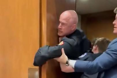 Eski Deniz Piyadesi McGinnis: Amerika oğullarını ve kızlarını israil için savaşa göndermek istemiyor