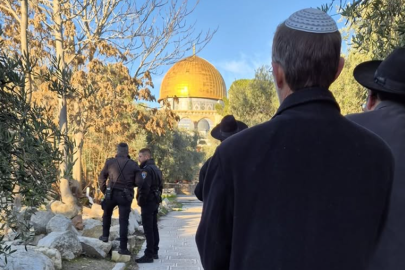 Eski Knesset Başkanı Burg: En az 5 kez Mescid-i Aksa'yı bombalama girişimi oldu