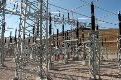 İran: Elektrik santrallerine saldırırlarsa İsrail ile ABD üslerine elektrik sağlayan santralleri hedef alacağız