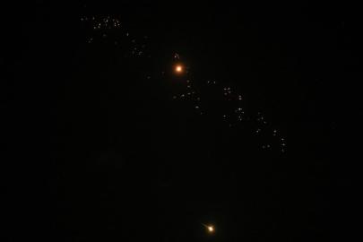 İran, İsrail'e çoğu Dimona bölgesini hedef alan 6 dalga halinde misilleme yaptı