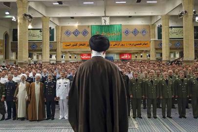 İran ordusu: Şehit Hamaney'in yolunu sürdüreceğiz, bu suç cevapsız kalmayacak