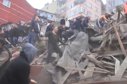İstanbul Fatih'te 2 bina çöktü: Enkaz altından 7 kişi çıkarıldı