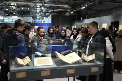 Kocaelili gençler, 'Mukaddes Emanetlere' sahip çıkıyor