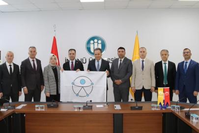 Malatya’da İnönü Üniversitesi Merkez Kütüphanesi’ne erişilebilirlik ödülü